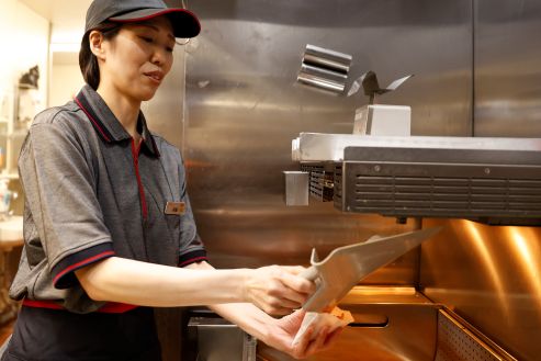 【派遣】店舗スタッフ（店長補佐）