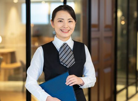 【派遣】ホテルのフロント・レストランサービス