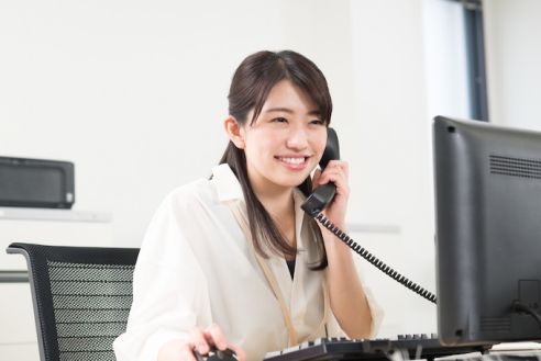 【紹介】温泉施設内の事務所で事務スタッフ