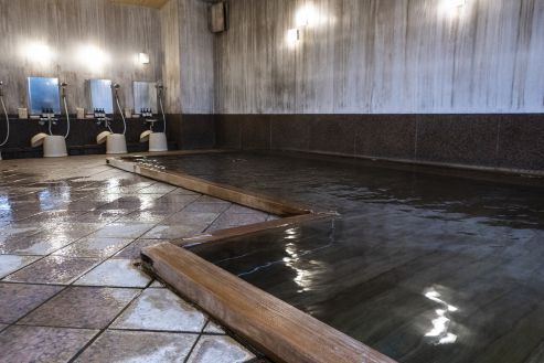 【紹介】健康ランドの浴室清掃スタッフ