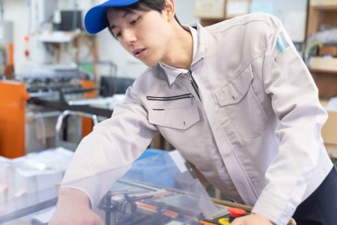 【紹介】サッシなどの組立・配送スタッフ