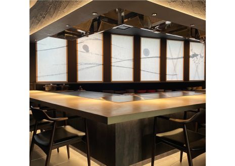 【紹介】和牛鉄板焼き店のホールスタッフ