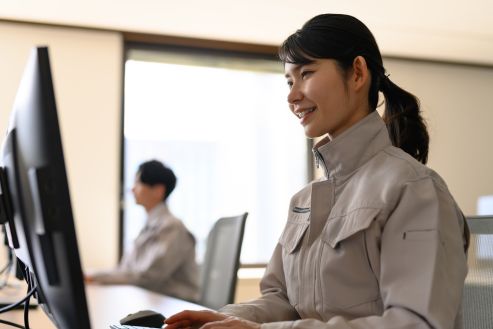 【派遣】倉庫で受付・一般事務作業