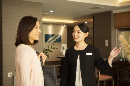 【紹介】ホテルのフロントで受付・予約管理